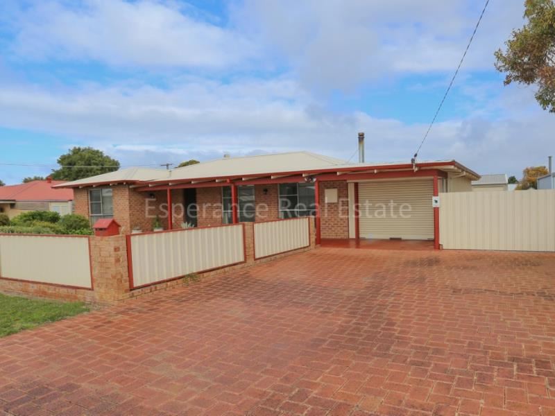 16 Wiseman Street, Castletown