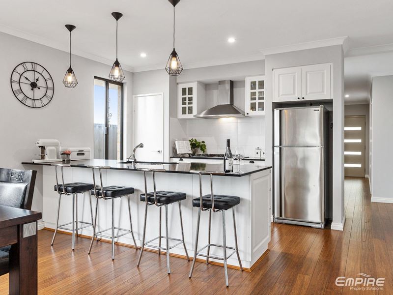 48 Velaluka Drive, Lake Coogee