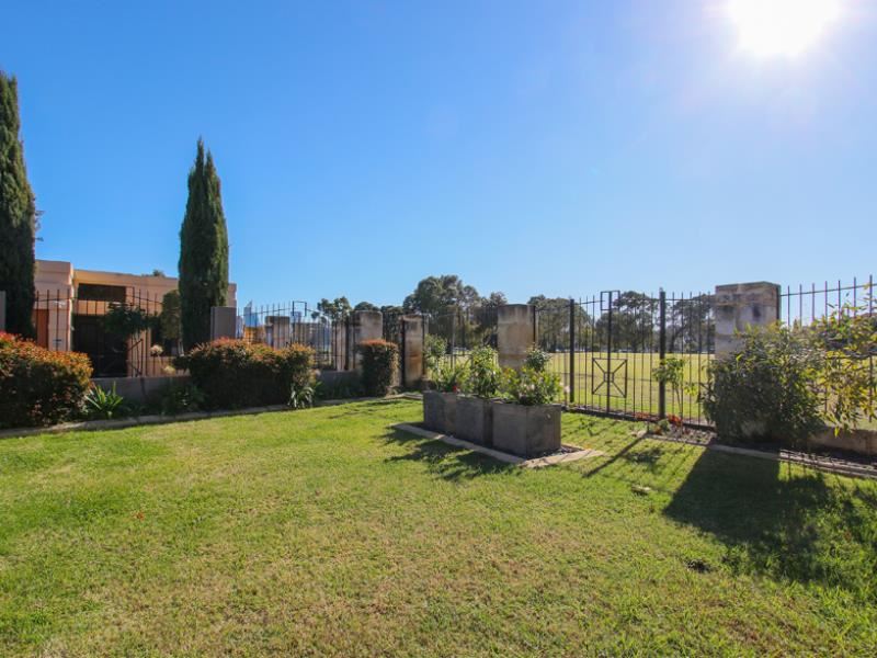 44 Ranelagh Crescent (Residence 6), South Perth