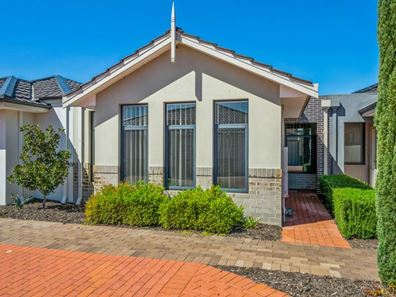 2/10 Cordovan Parkway, Aveley WA 6069