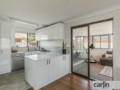 1 Varley Crescent, Cooloongup WA 6168