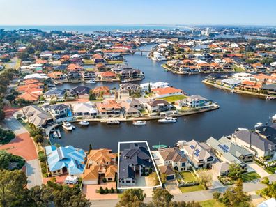 19 Santavea Mews, Halls Head WA 6210
