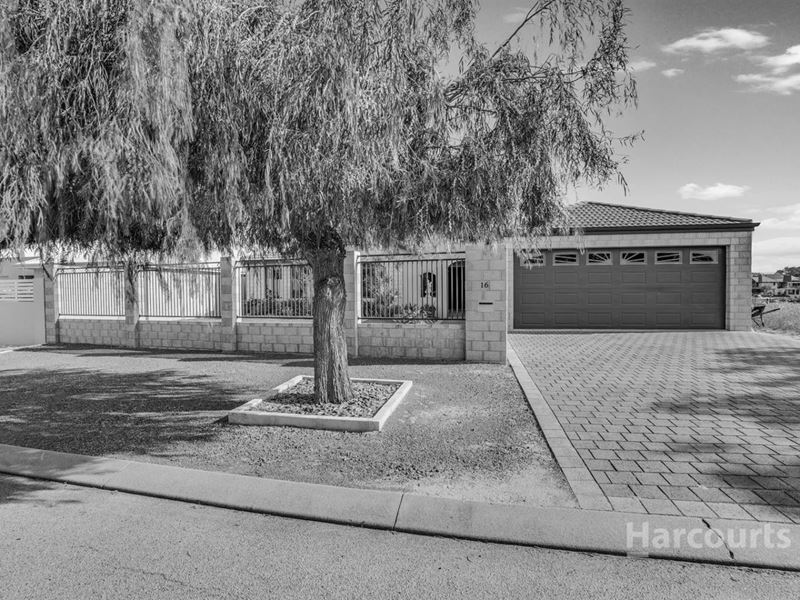 16 Genevieve Court, Halls Head WA 6210