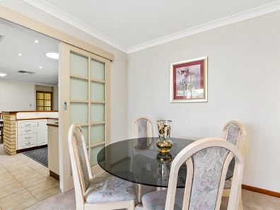8 Wheatstone Drive, Morley WA 6062