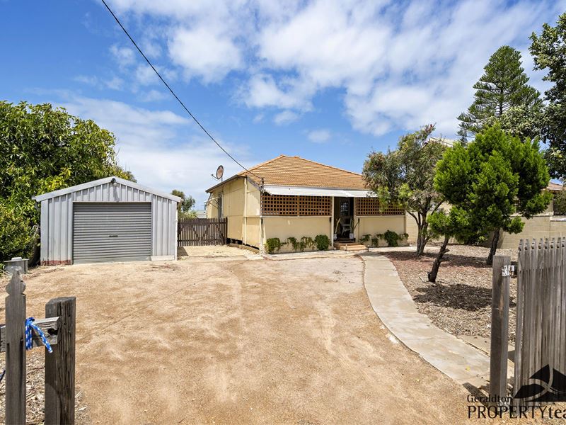 32 Dampier Street, Beachlands WA 6530