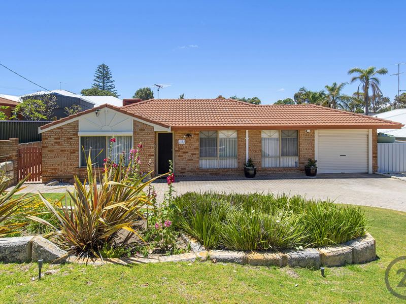 131 McLarty Road, Halls Head WA 6210