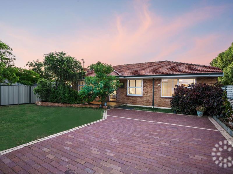 15 Redmond Road, Hamilton Hill