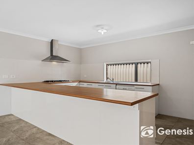 15 Miramar Way, Piara Waters WA 6112