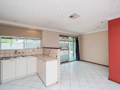 8 Hera Close, Cooloongup WA 6168