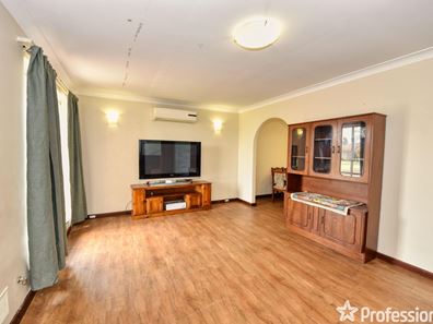 21 Seacrest Street, Safety Bay WA 6169