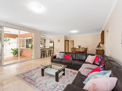 8 Salisbury Street, Bayswater WA 6053