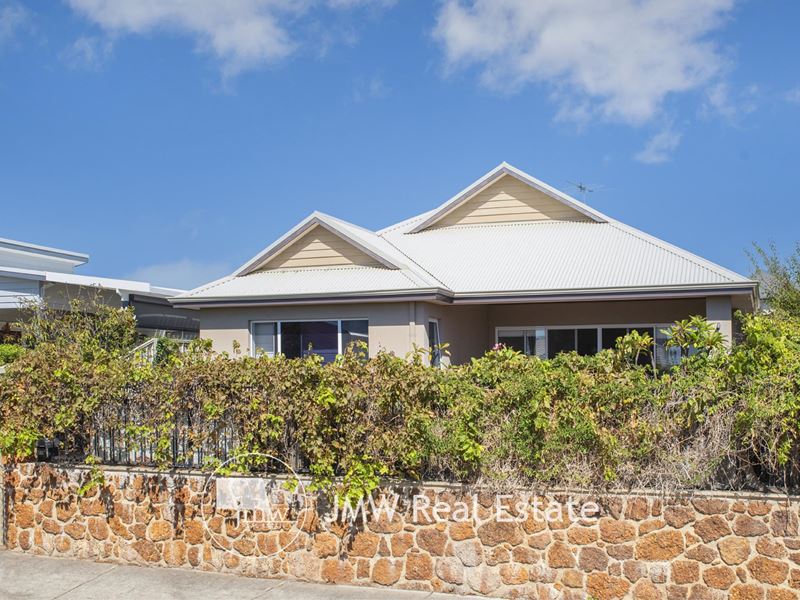 12 Castleroy Terrace, Dunsborough