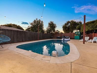 20 Madrona Crescent, Greenwood WA 6024