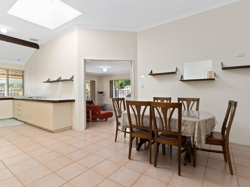 1 Denham Way, Thornlie