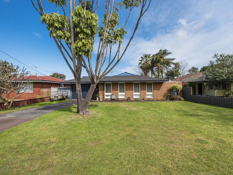 41 Littlemore Road, Orelia WA 6167