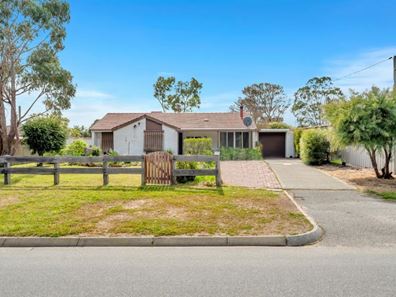 14 Wisteria Crescent, Pinjarra WA 6208