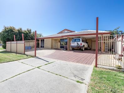 4 Emperor Close, Seville Grove WA 6112