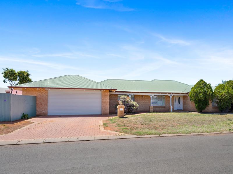 31 Ramus Circle, Somerville