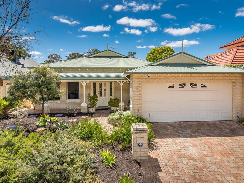 9 Flametree Lane, Greenwood WA 6024