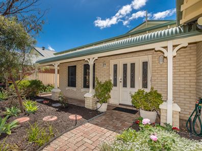 9 Flametree Lane, Greenwood WA 6024