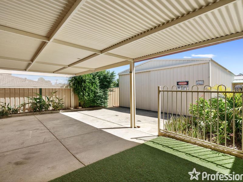 74 Kookaburra Crescent, High Wycombe WA 6057