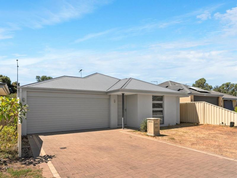 23 Mariposa Gardens, Success WA 6164