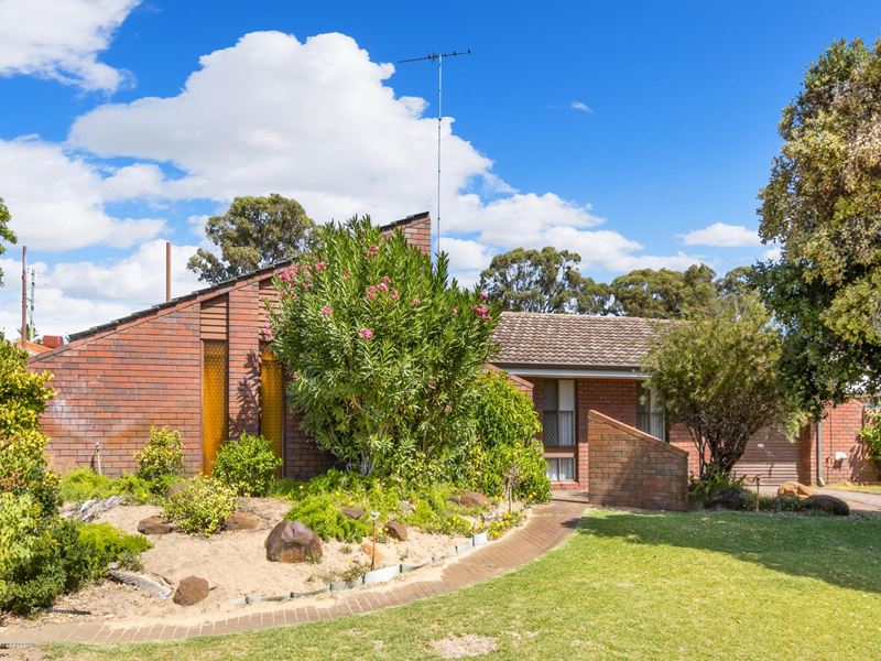 24 Arnisdale Road, Duncraig