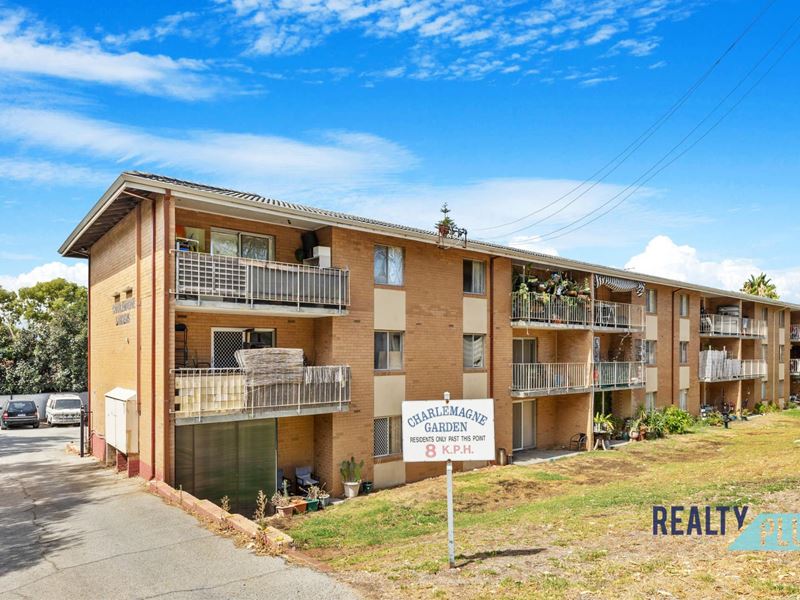 2/4 Southend Road, Hamilton Hill