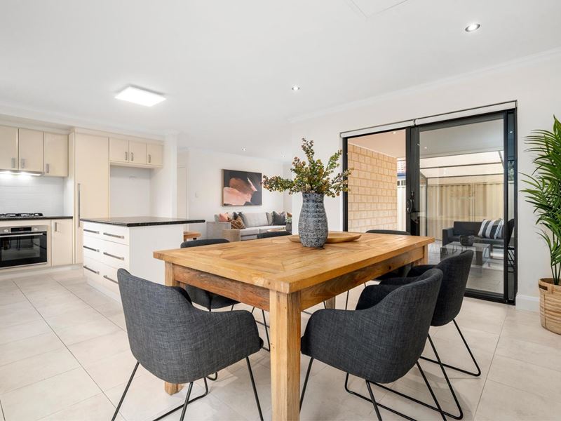 40B Crossland Way, Kardinya