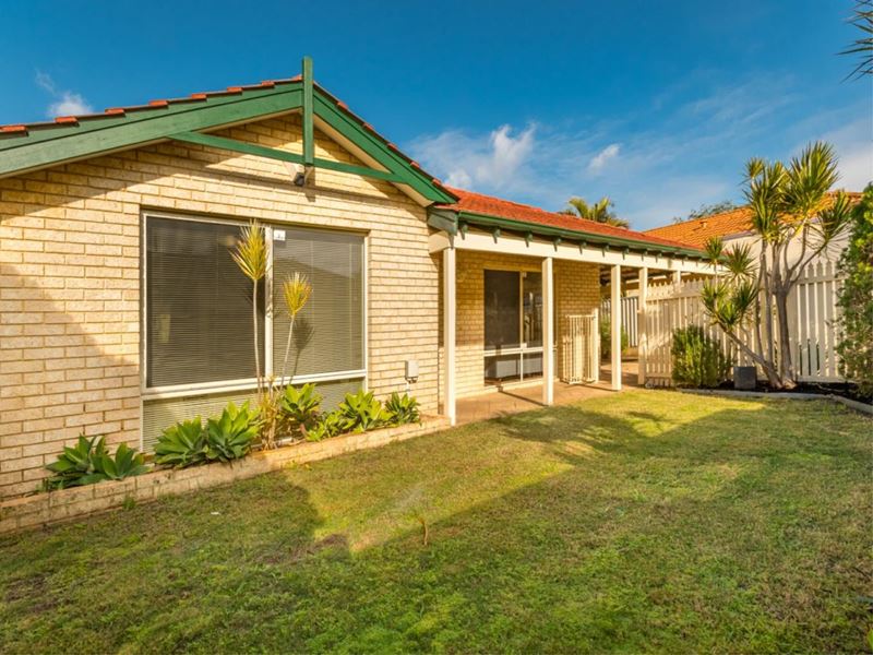 55b Cloister Ave, Manning WA 6152