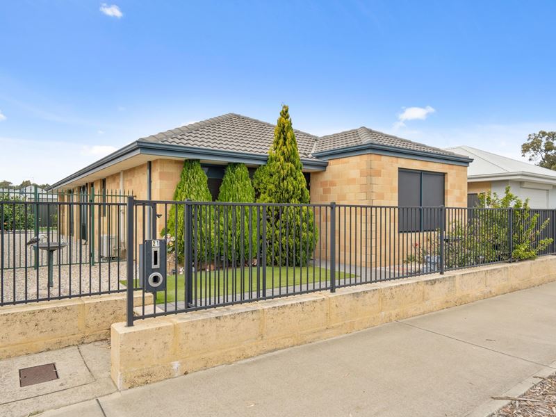 21 Lilydale Drive, Lakelands WA 6180