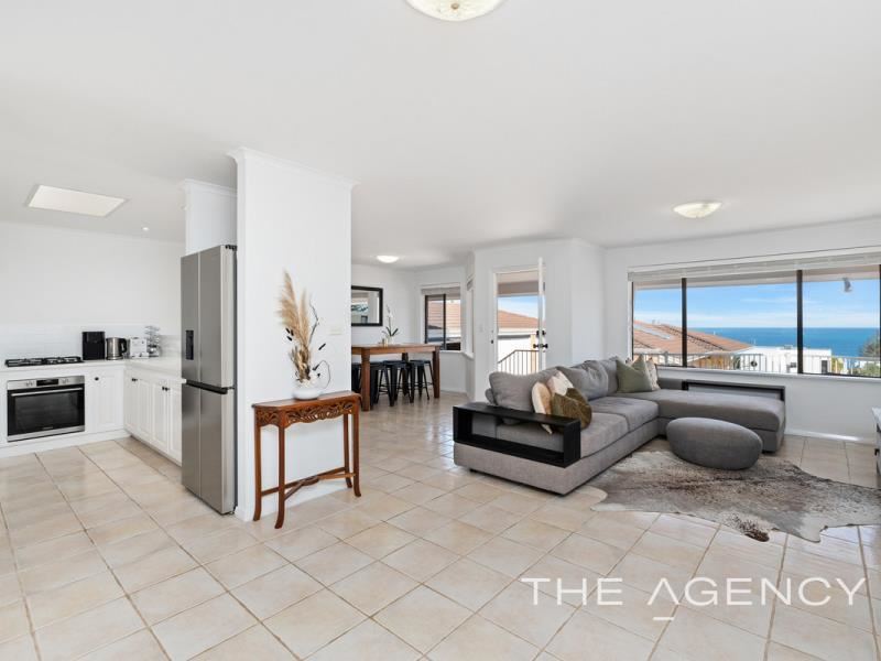 73A Flora Terrace, Watermans Bay