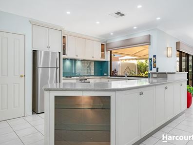 23 Bennetts Place, Sorrento WA 6020