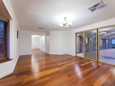 28 Langley Way, Booragoon WA 6154