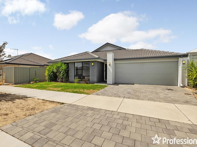 15 Fernleaf Loop, Piara Waters