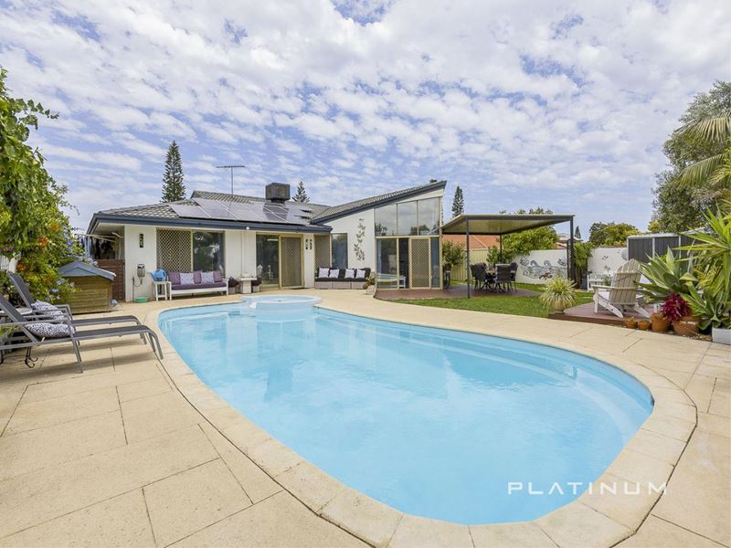 7 Mooring Crescent, Ocean Reef