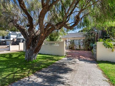 13 Bolas Court, Myaree WA 6154