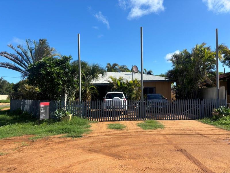 27 Angelo Street, South Carnarvon WA 6701