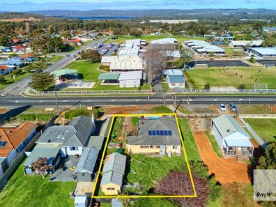 72 South Coast Highway, Orana WA 6330