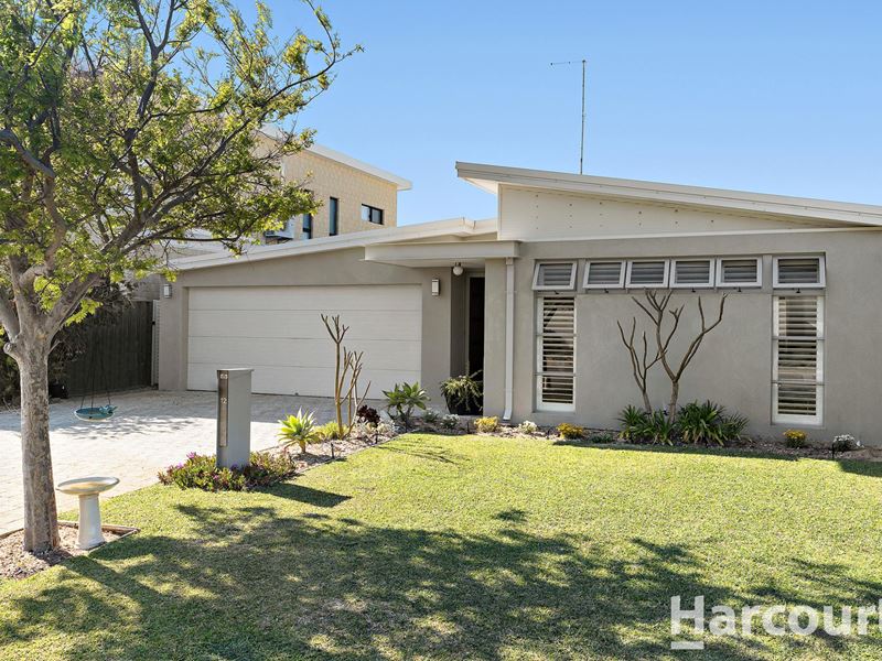 12 Cruentas Way, Halls Head WA 6210