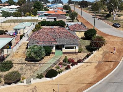 18 Suburban Road, Quairading WA 6383