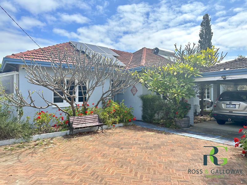 13A Kemmish Crescent, Melville WA 6156