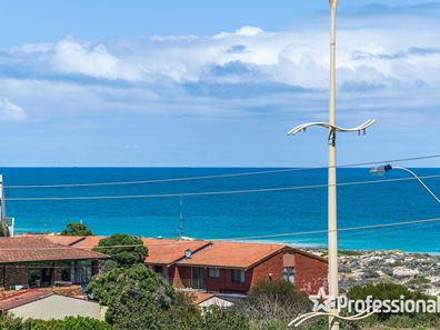 2/260 West Coast Highway, Scarborough WA 6019