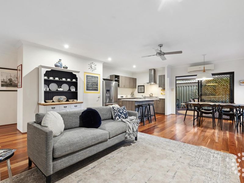 35A Chadwick Street, Hilton WA 6163