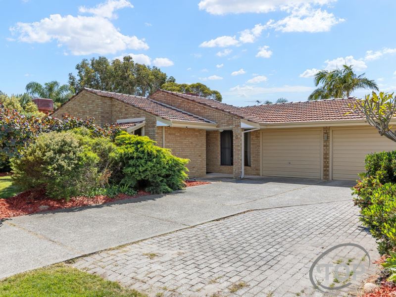 6 Carnac Close, Riverton