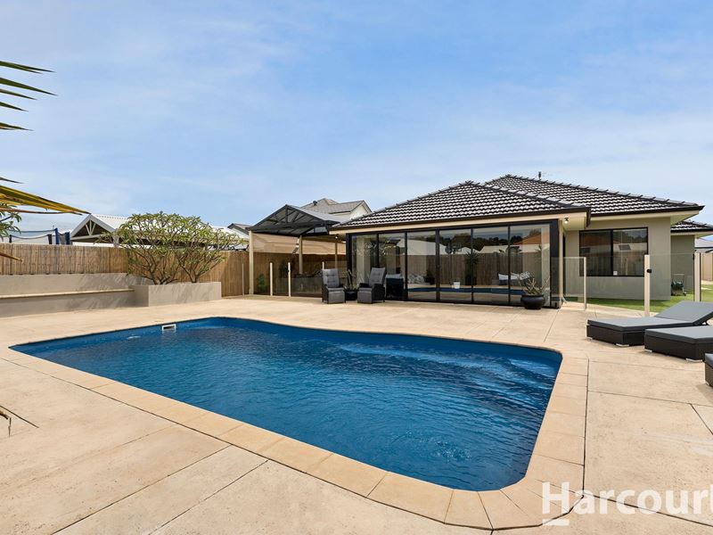 5 Anglesea Way, Madora Bay