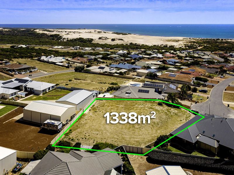 25 Pelican Rise, Wandina