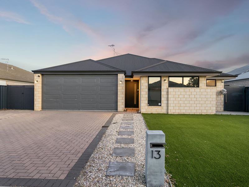 13 Primrose Loop, Byford WA 6122