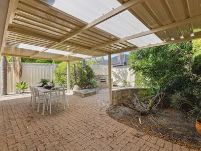17 Hovea Court, Morley WA 6062