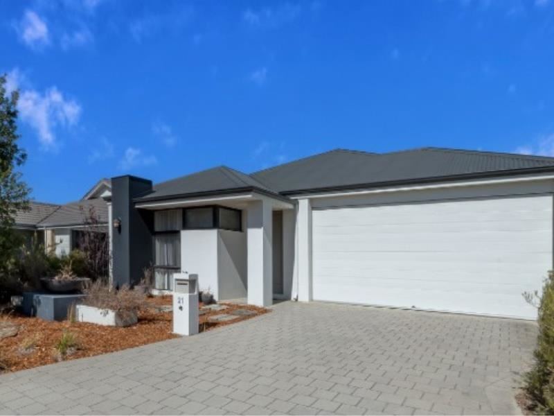 21 Hamsterley Way, Hilbert